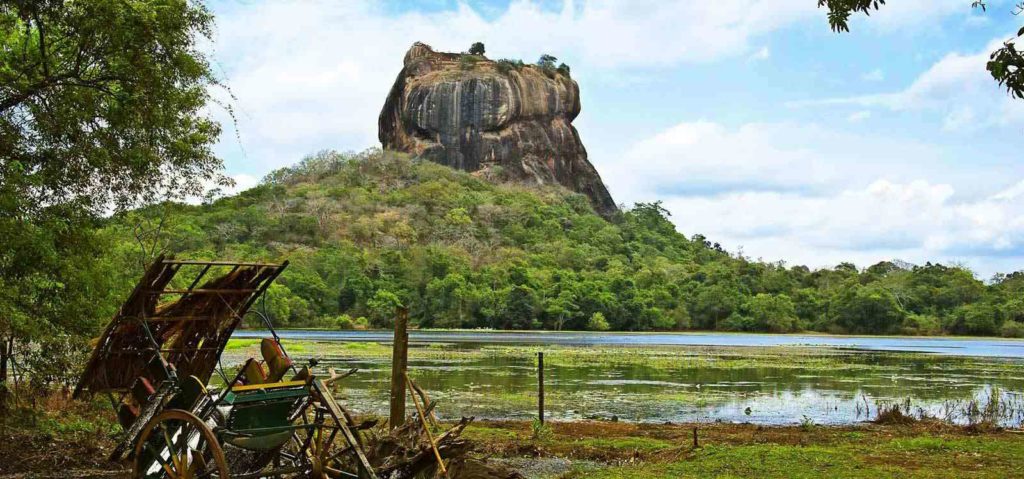 7 Best Places To Visit In Sri Lanka | Travelholicq