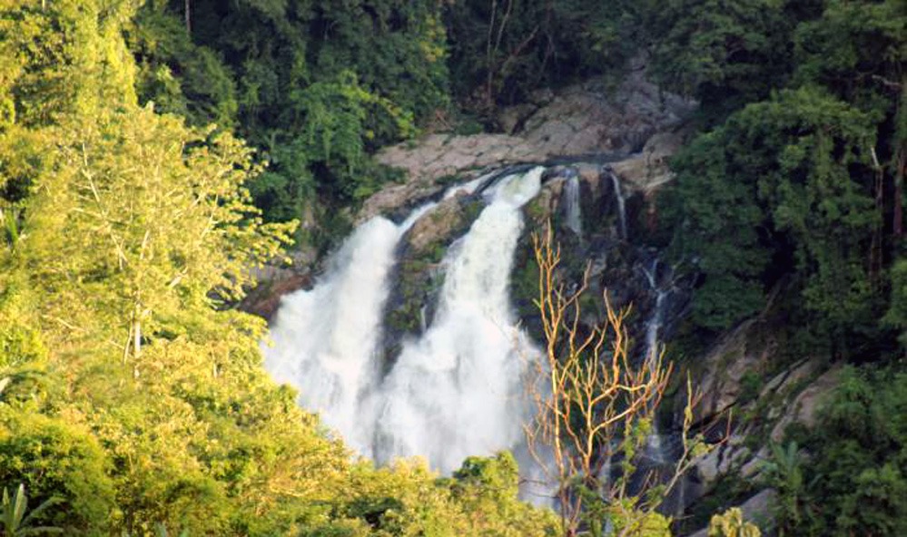 Rongbangdare Waterfalls, Meghalaya